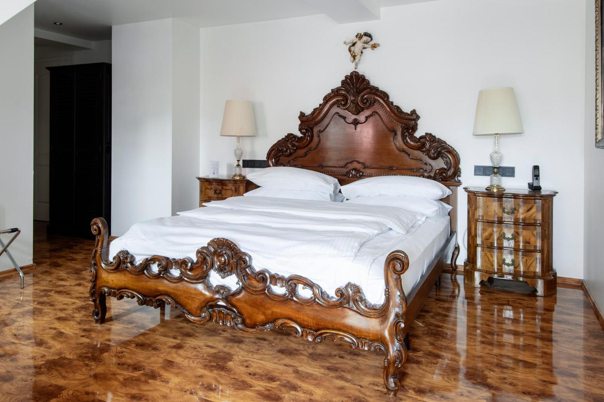 Werners Boutique Hotel เฟือร์ท ภายนอก รูปภาพ